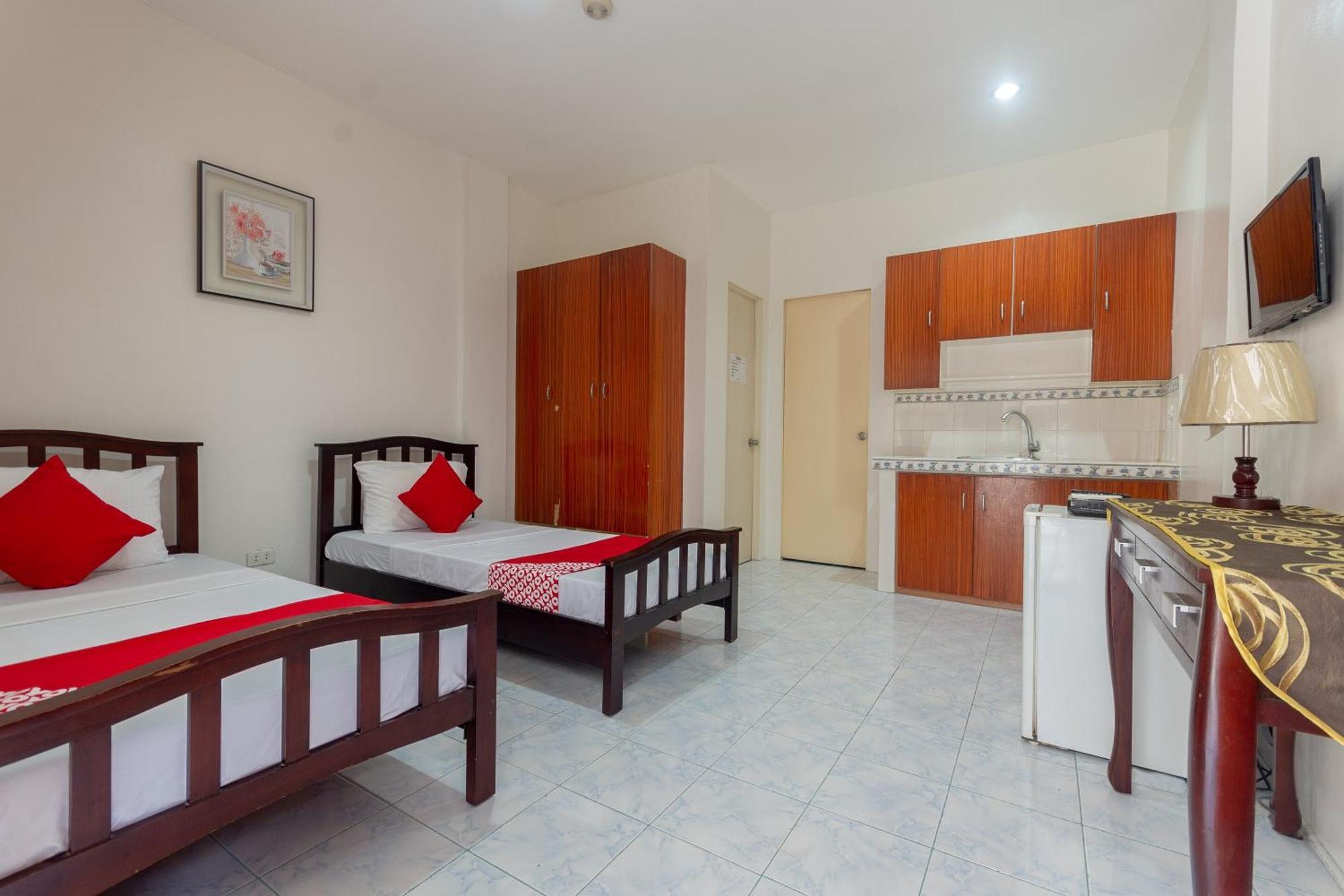 3J'S And K Apartment Île de Mactan Extérieur photo