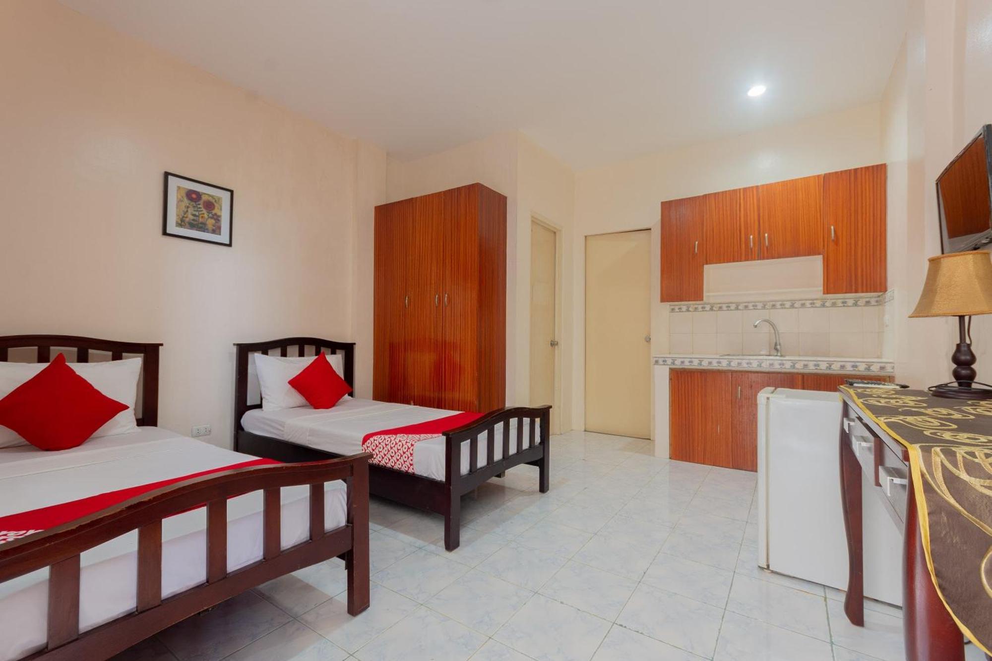 3J'S And K Apartment Île de Mactan Extérieur photo