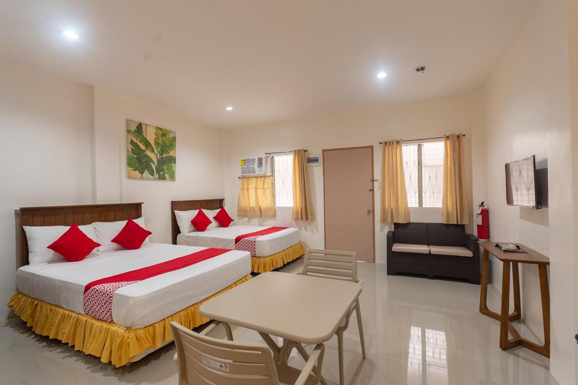 3J'S And K Apartment Île de Mactan Extérieur photo